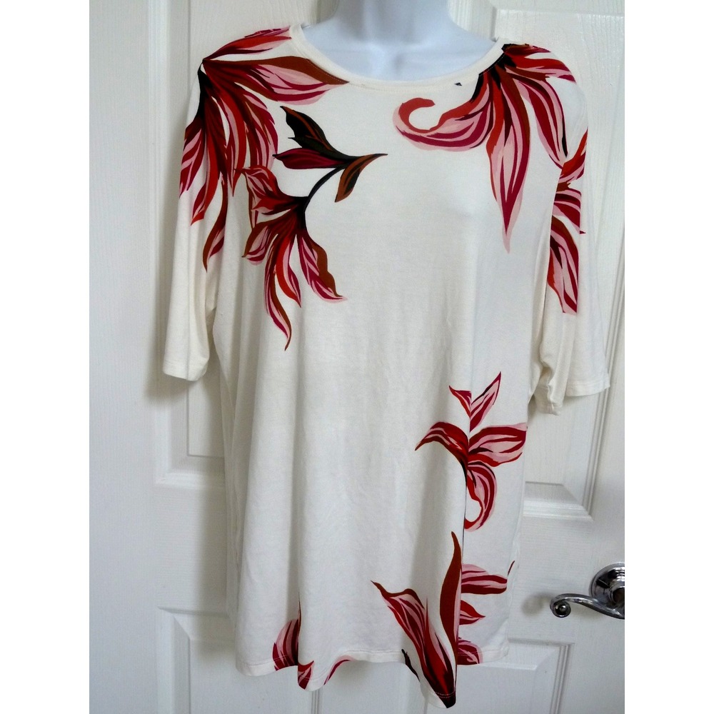 Chico's Size 3 XL Rayon Short Sleeve Tee Top Tropical Floral Vacation White Red